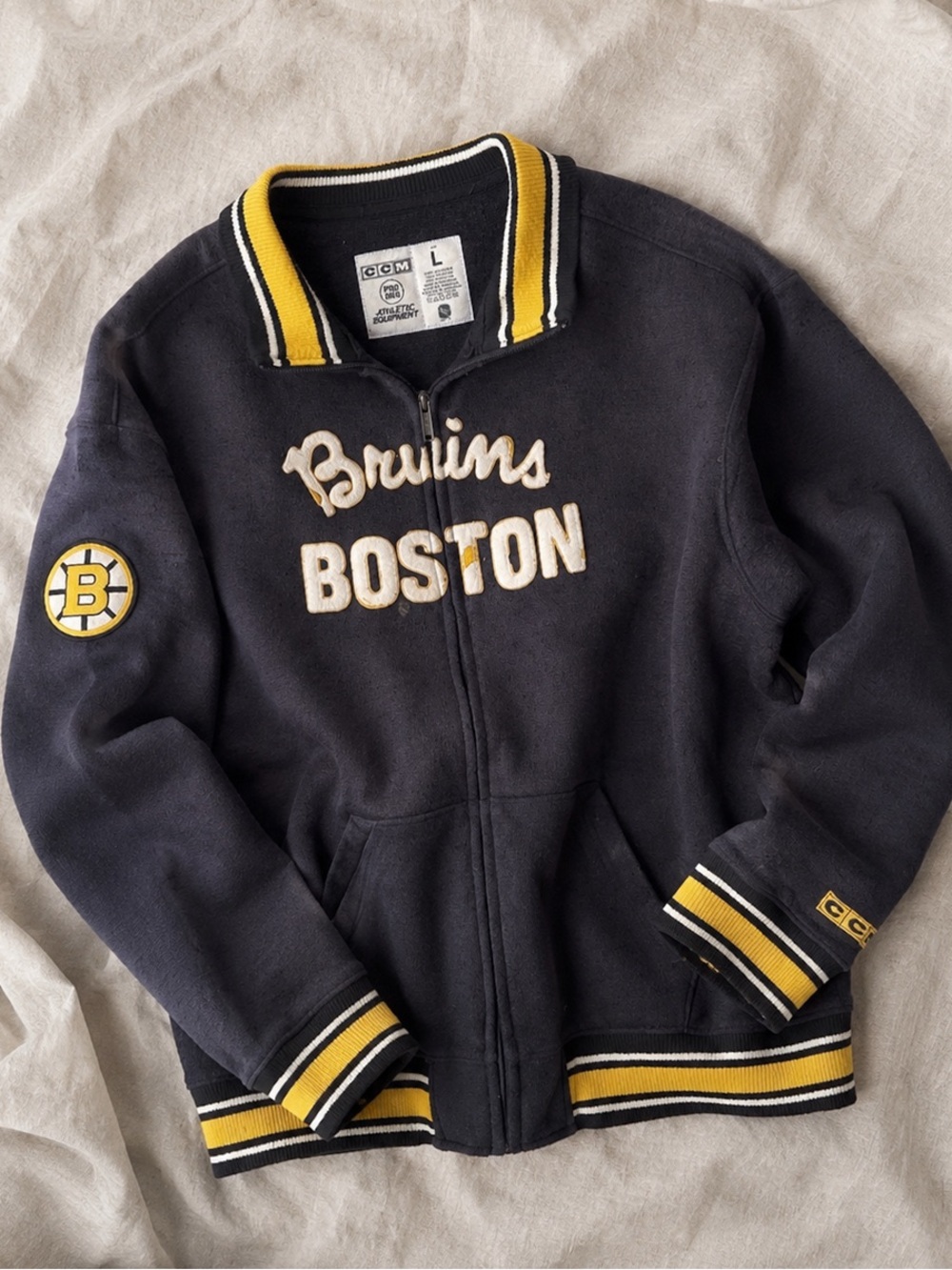 CCM Pro OK'd BOSTON BRUINS Team NHL Hockey Full Zip Sweater Men's L